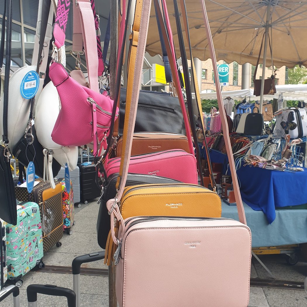 Sacs et Valises Marché du centre Nanterre 1